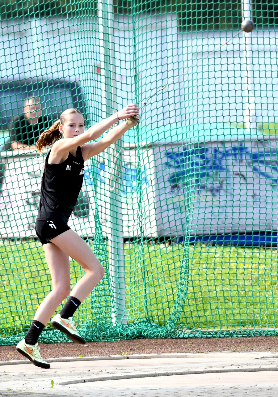 Nia Ferige steigerte sich im Hammerwurf auf 41,07 Meter. Foto: Bottin