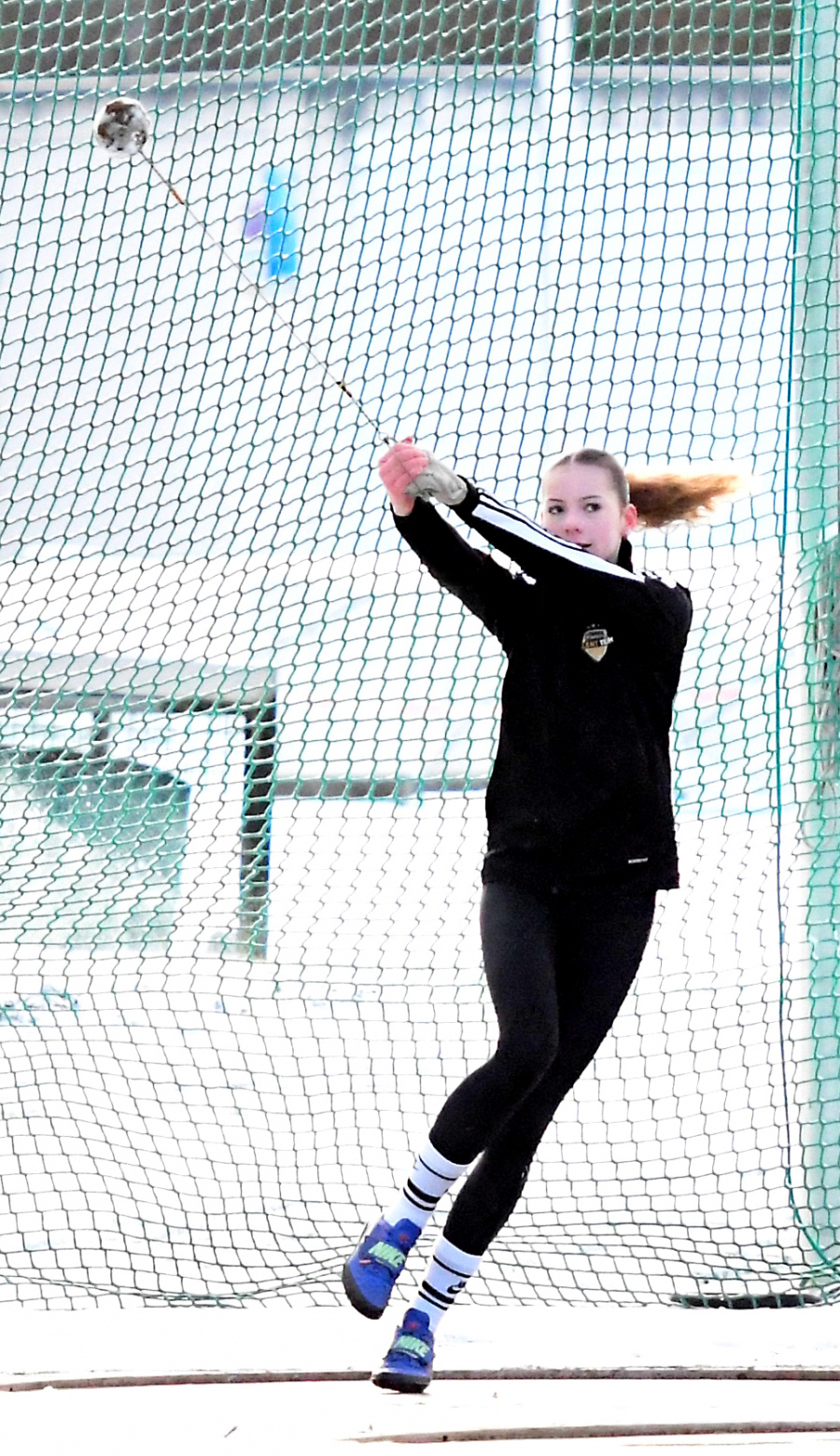 Nia Ferige (w. J. U18) vom LAZ Soest stieg mit 41,17 Meter in das neue Wettkampfjahr ein. Foto: Bottin