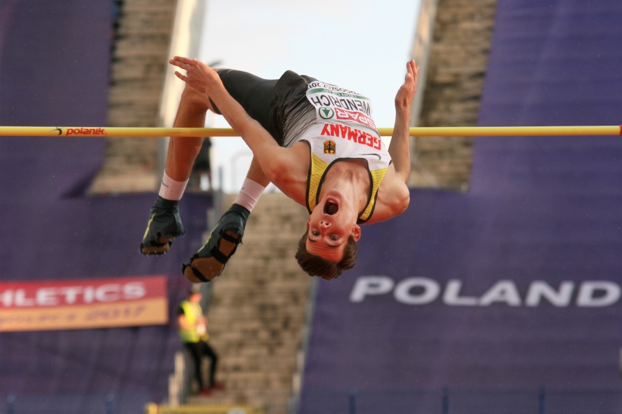 &Uuml;ber 2,22 Meter flog Wendrich im zweiten Versuch.