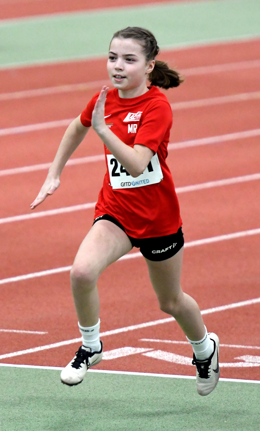 W12-Sportlerin Marie Rustemeyer vom LAZ Soest geht bei den U14-Westfalenmeisterschaften im Paderborner Ahorn-Sportpark im Einzel &uuml;ber 60 Meter und mit der 4 x 100-Meter-Staffel an den Start. Foto: Bottin