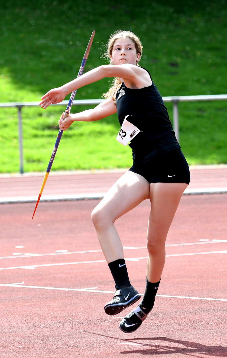 Vielseitig erfolgreich: Gesa Blesken freute sich neben dem NRW-Hammerwurftitel auch &uuml;ber eine neue pers&ouml;nliche Speerwurfbestleistung. - Foto: Bottin