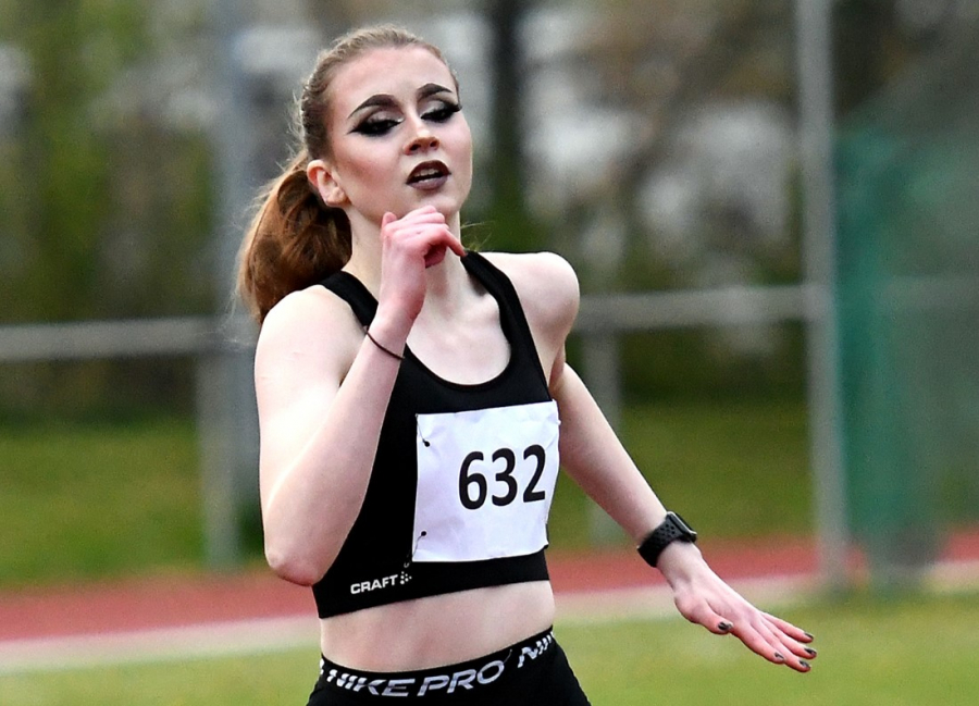 Anna-Lena Knappl&ouml;tter knackt 14-Sekunden-Marke