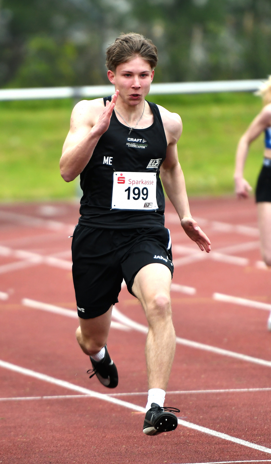 Immer schneller: U18-Sportler Matthis Eckhoff vom LAZ Soest steigerte sich &uuml;ber 200 Meter auf ausgezeichnete 24,27 Sekunden. Foto: Bottin