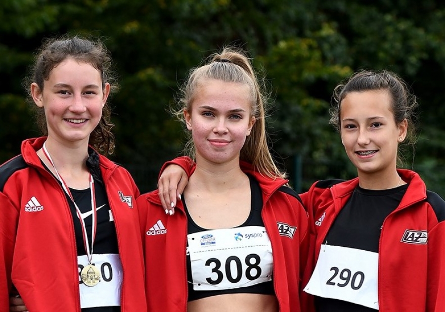 von links: Freya von F&uuml;rstenberg, Lina Vollmer und Michelle Muschalik