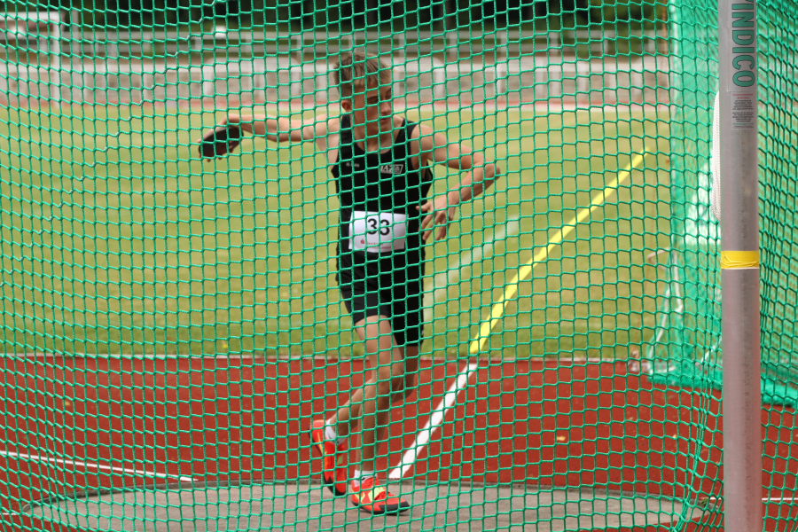 Im Diskus pulverisiert er im letzten Versuch seine Bestleistung. Foto: Reinhard