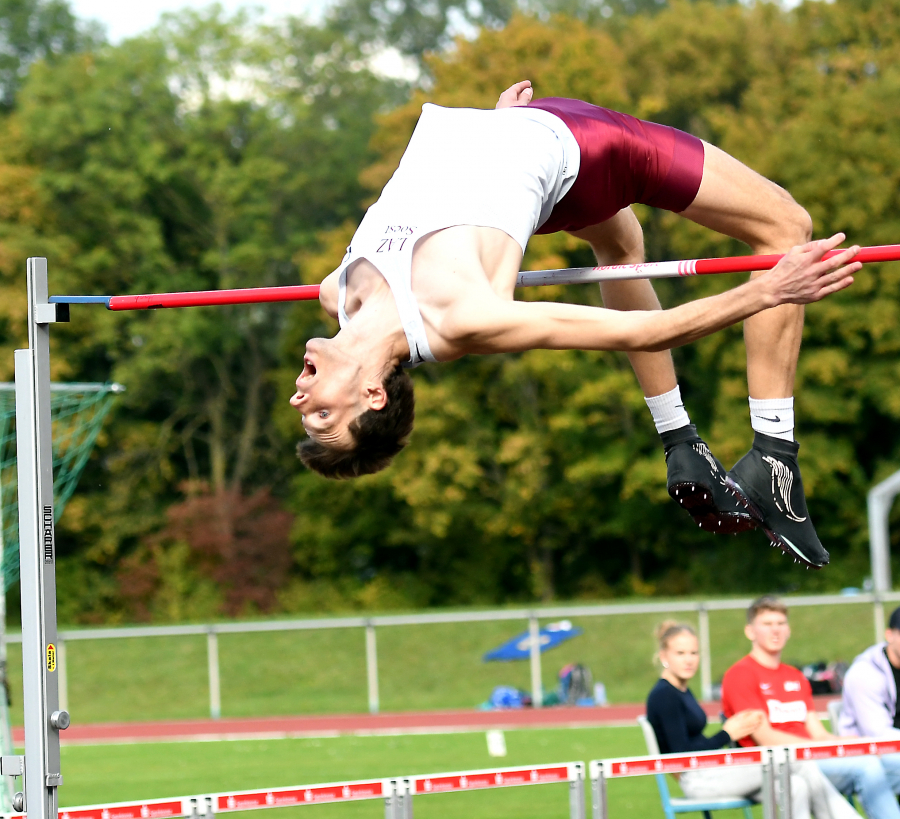 2,28 Meter: Falk Wendrich vom LAZ Soest katapultiert sich auf Platz 15 in der Welt. In Europa liegt der 30-J&auml;hrige in diesem Jahr auf Platz sechs. Foto: Bottin
