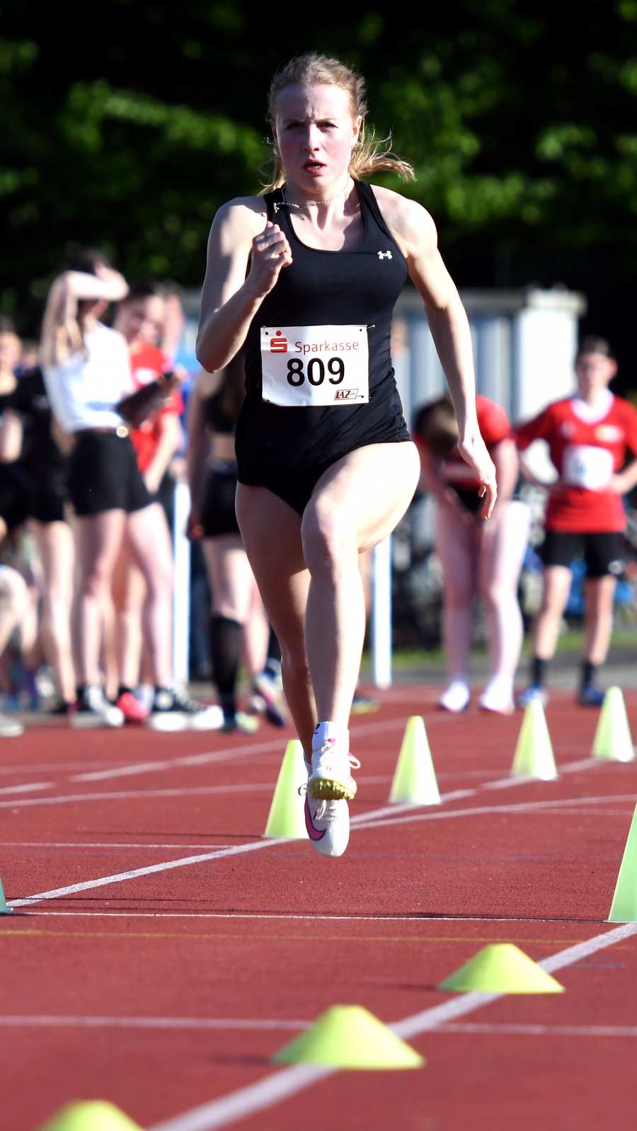 U18-Athletin Maja Bolinger vom LAZ Soest - hier beim Sprint &uuml;ber 30 Meter fliegend - erzielte &uuml;ber 150 Meter ausgezeichnete 18,71 Sekunden. Foto: Bottin