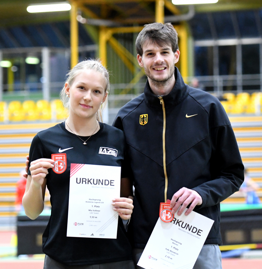 Zwei Hochsprung-Westfalenmeister vom LAZ Soest: Mia Vollmer bei der weiblichen Jugend U20 und Falk Wendrich bei den M&auml;nnern. Foto: Bottin