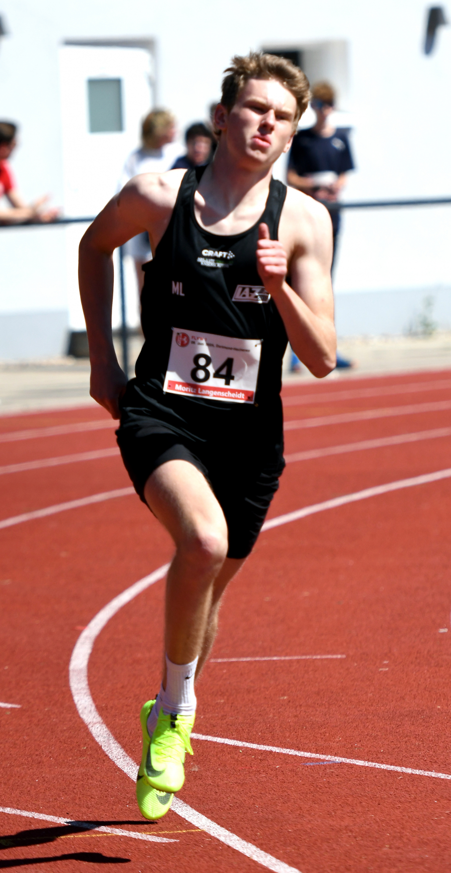 U18-Athlet Moritz Langenscheidt vom LAZ Soest feierte mit dem Gewinn der Vize-Westfalenmeisterschaft &uuml;ber 400 Meter den bisher gr&ouml;&szlig;ten Erfolg seiner noch jungen Karriere. Foto: Bottin