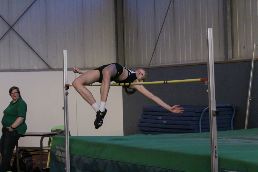 Greta Karsten stieg mit guten 1,59 Metern in die Hallensaison ein. Foto: Reinhard