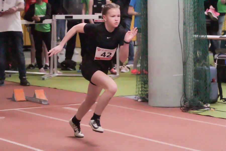 Marlene Soer sprintete die 60 Meter in 8,75 Sekunden und freute sich &uuml;ber eine neue pers&ouml;nliche Bestleistung. Foto: Reinhard