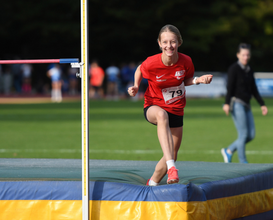 Greta Karsten: So sch&ouml;n jubelt eine Westfalenmeisterin. Foto: Bottin